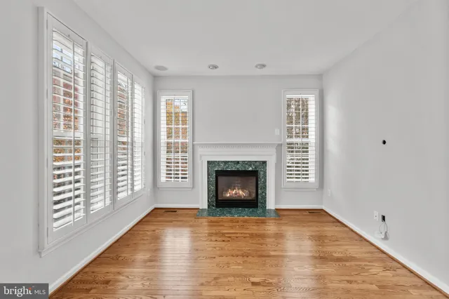 $4,200 | 5120 Grimm Drive, Alexandria, VA 22304