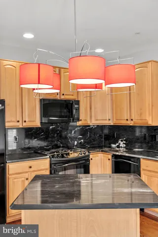 $4,200 | 5120 Grimm Drive, Alexandria, VA 22304