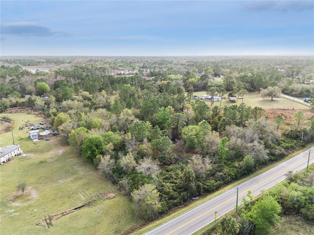 541 East Osceola Road Geneva, FL 32732 - Photo 10 of 31 a view of a city from a balcony
