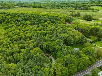 $430,000 | 204 North Haverhill Road, Kensington, NH 03833