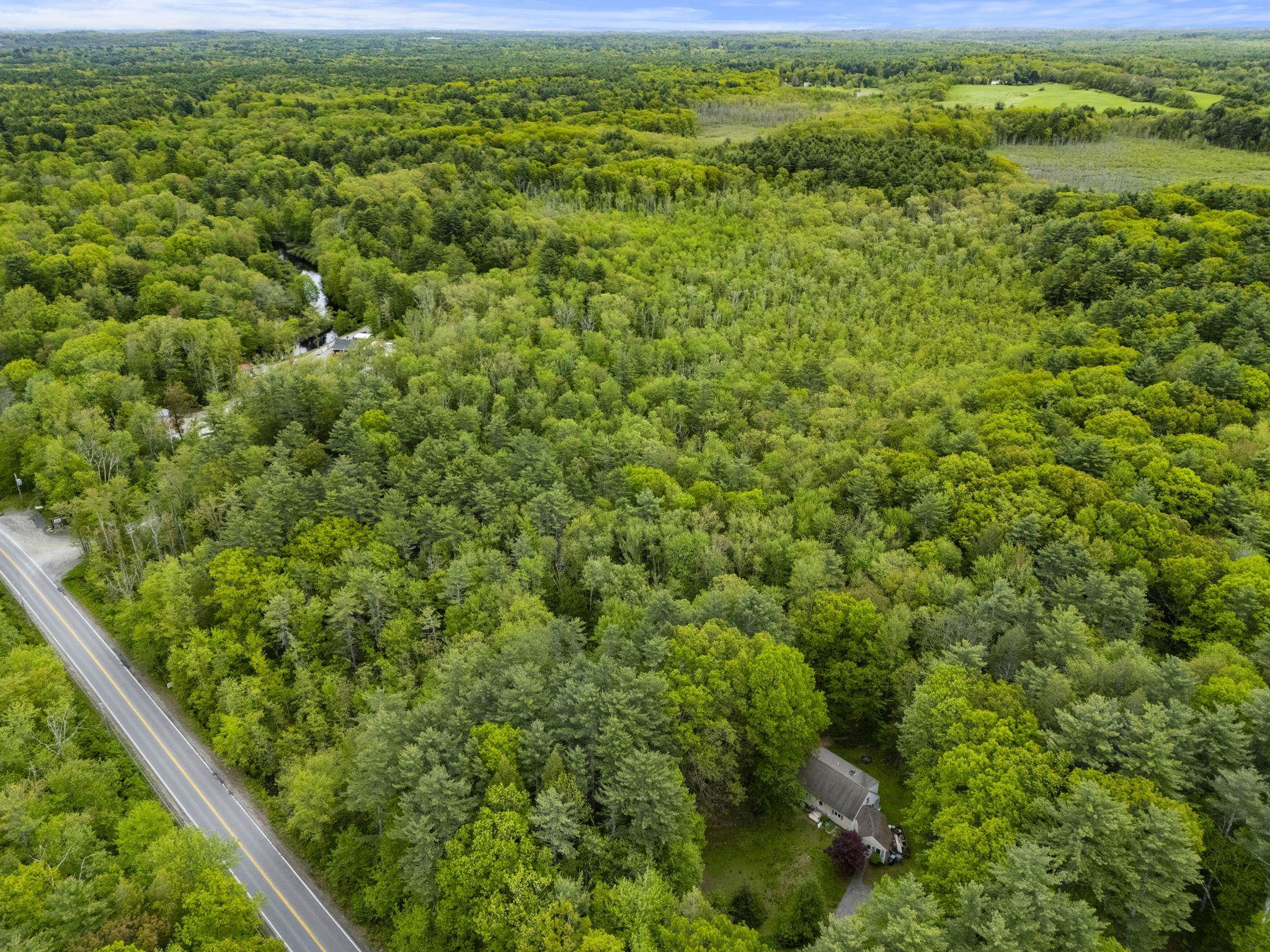 204 North Haverhill Road Kensington, NH 03833 - Photo 3 of 17