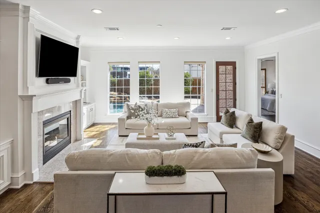 $1,690,000 | 4103 Turnberry Circle, Houston, TX 77025