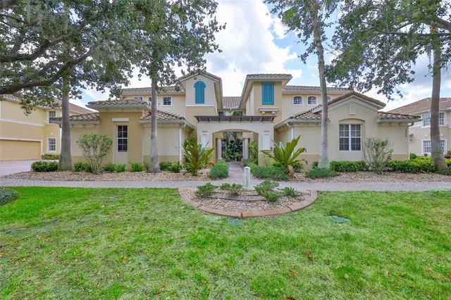 $440,000 | 1360 Emerald Dunes Drive, Sun City Center, FL 33573