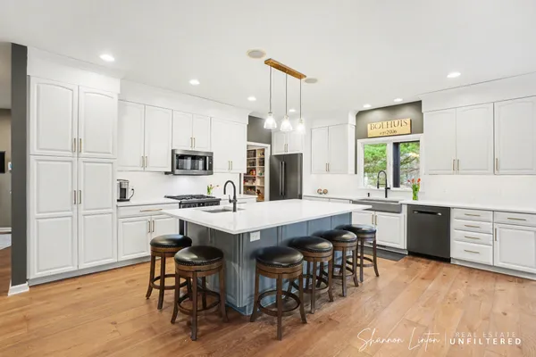 $990,000 | 17914 Shallow Springs Court, Spring Lake, MI 49456