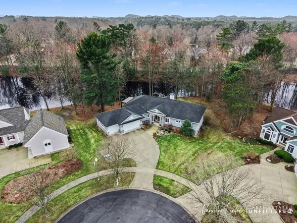 $990,000 | 17914 Shallow Springs Court, Spring Lake, MI 49456