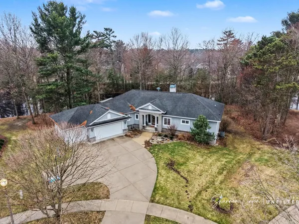 $990,000 | 17914 Shallow Springs Court, Spring Lake, MI 49456