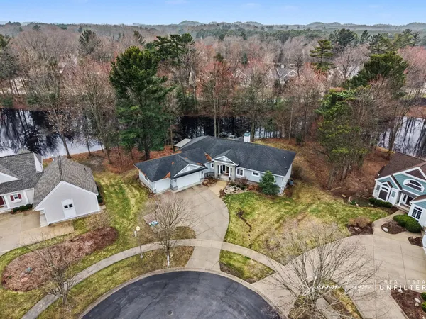 $990,000 | 17914 Shallow Springs Court, Spring Lake, MI 49456