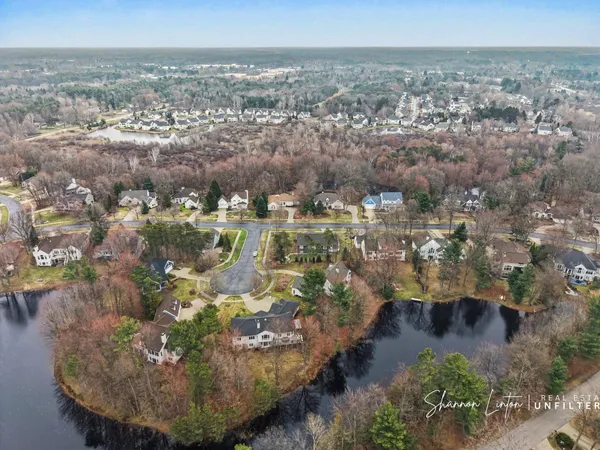 $990,000 | 17914 Shallow Springs Court, Spring Lake, MI 49456