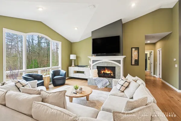 $990,000 | 17914 Shallow Springs Court, Spring Lake, MI 49456