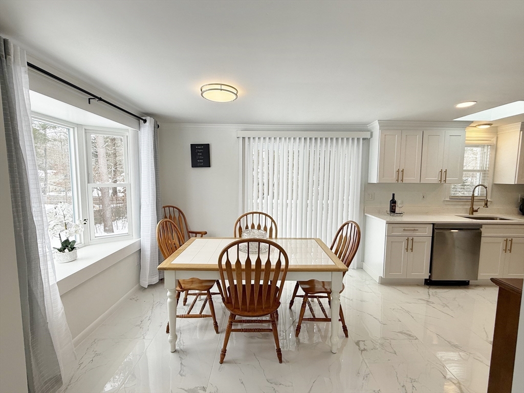 62 Duncan Road Stoughton, MA 02072 - Photo 13 of 32