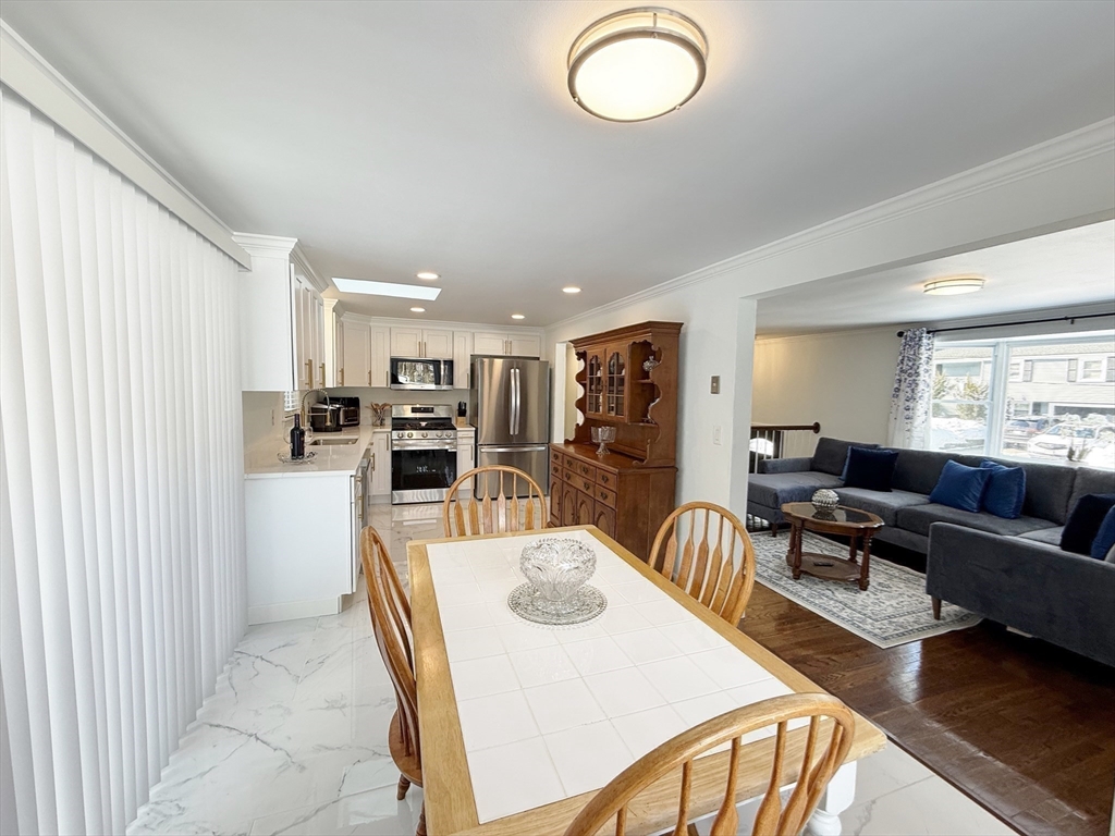 62 Duncan Road Stoughton, MA 02072 - Photo 17 of 31