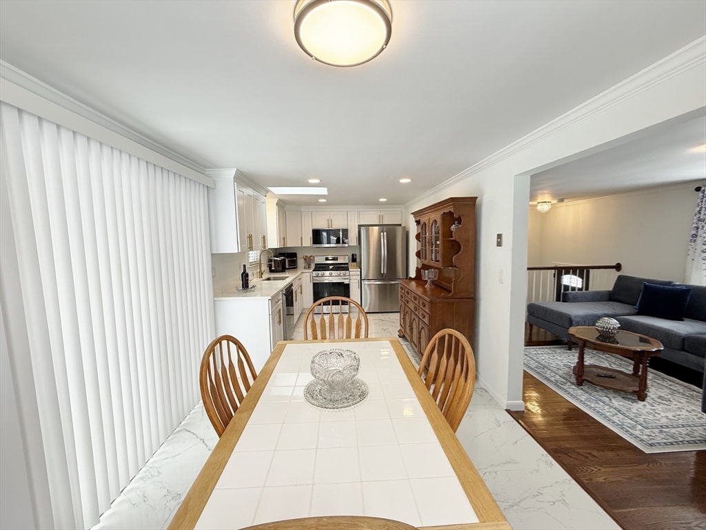 62 Duncan Road Stoughton, MA 02072 - Photo 18 of 31
