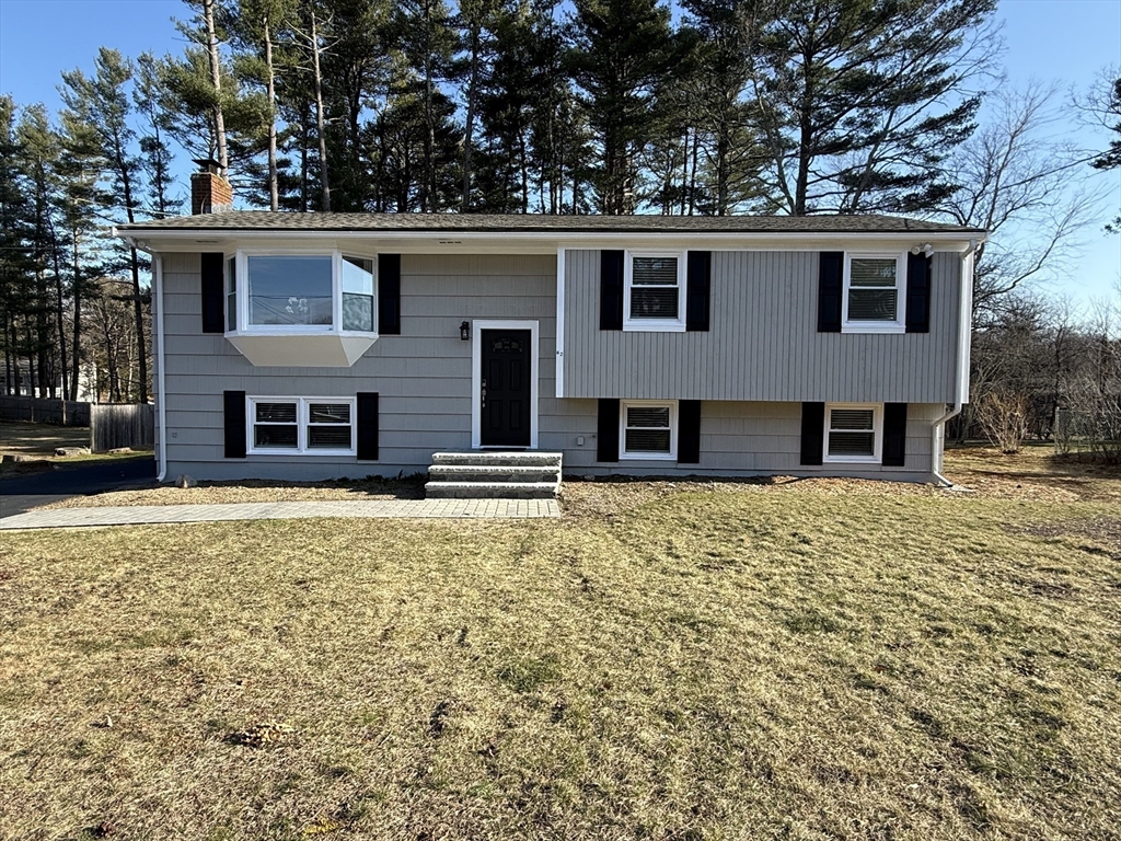 62 Duncan Road Stoughton, MA 02072 - Photo 2 of 31