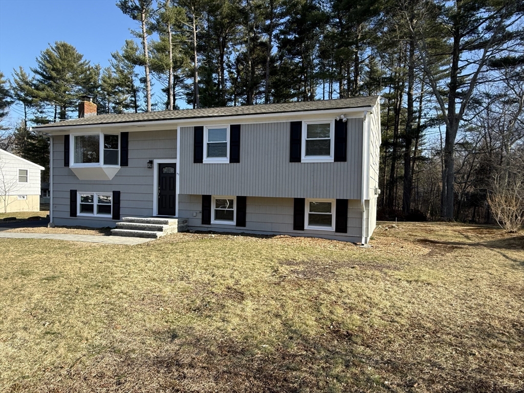 62 Duncan Road Stoughton, MA 02072 - Photo 3 of 31