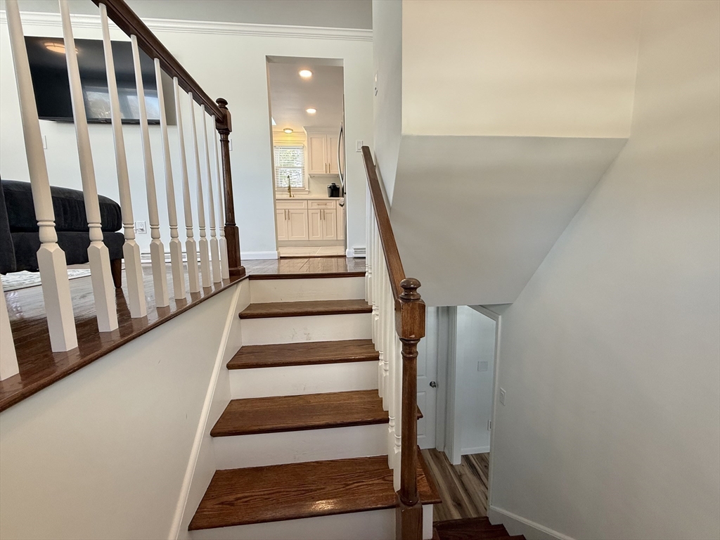 62 Duncan Road Stoughton, MA 02072 - Photo 7 of 32