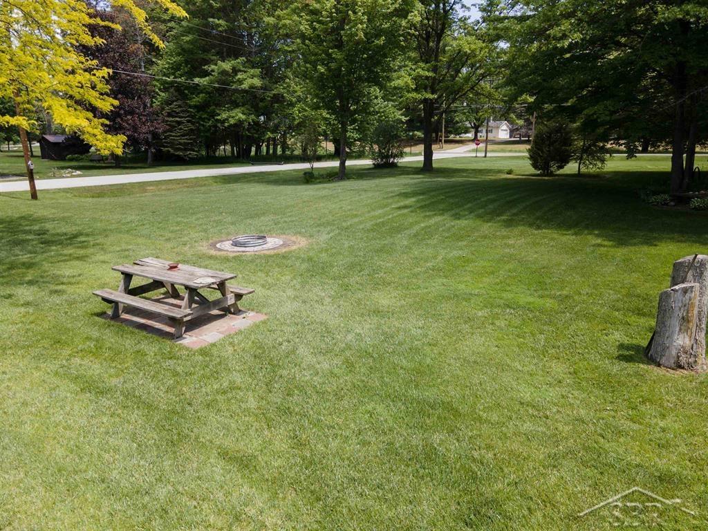 531 West Myrtle Road Sanford, MI 48657 - Photo 49 of 50