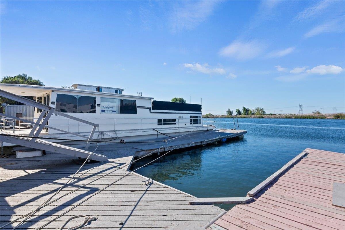 2108 Taylor Road Bethel Island, CA 94511 - Photo 21 of 31 a terrace with outdoor seating