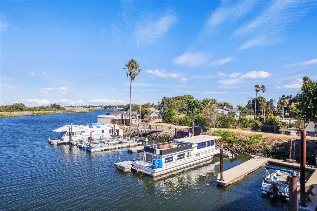 2108 Taylor Road Bethel Island, CA 94511 - Photo 24 of 31 a view of a terrace with seating area