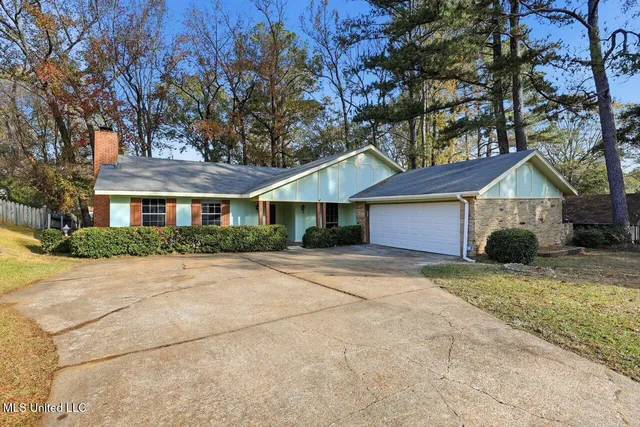 $170,000 | 1264 Woodfield Drive, Jackson, MS 39211