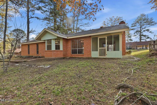 $170,000 | 1264 Woodfield Drive, Jackson, MS 39211