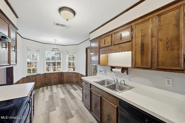 $170,000 | 1264 Woodfield Drive, Jackson, MS 39211