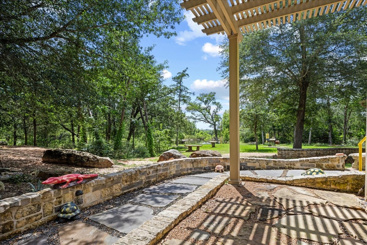 7750 Rolling Creek Road Burton, TX 77835 - Photo 13 of 42