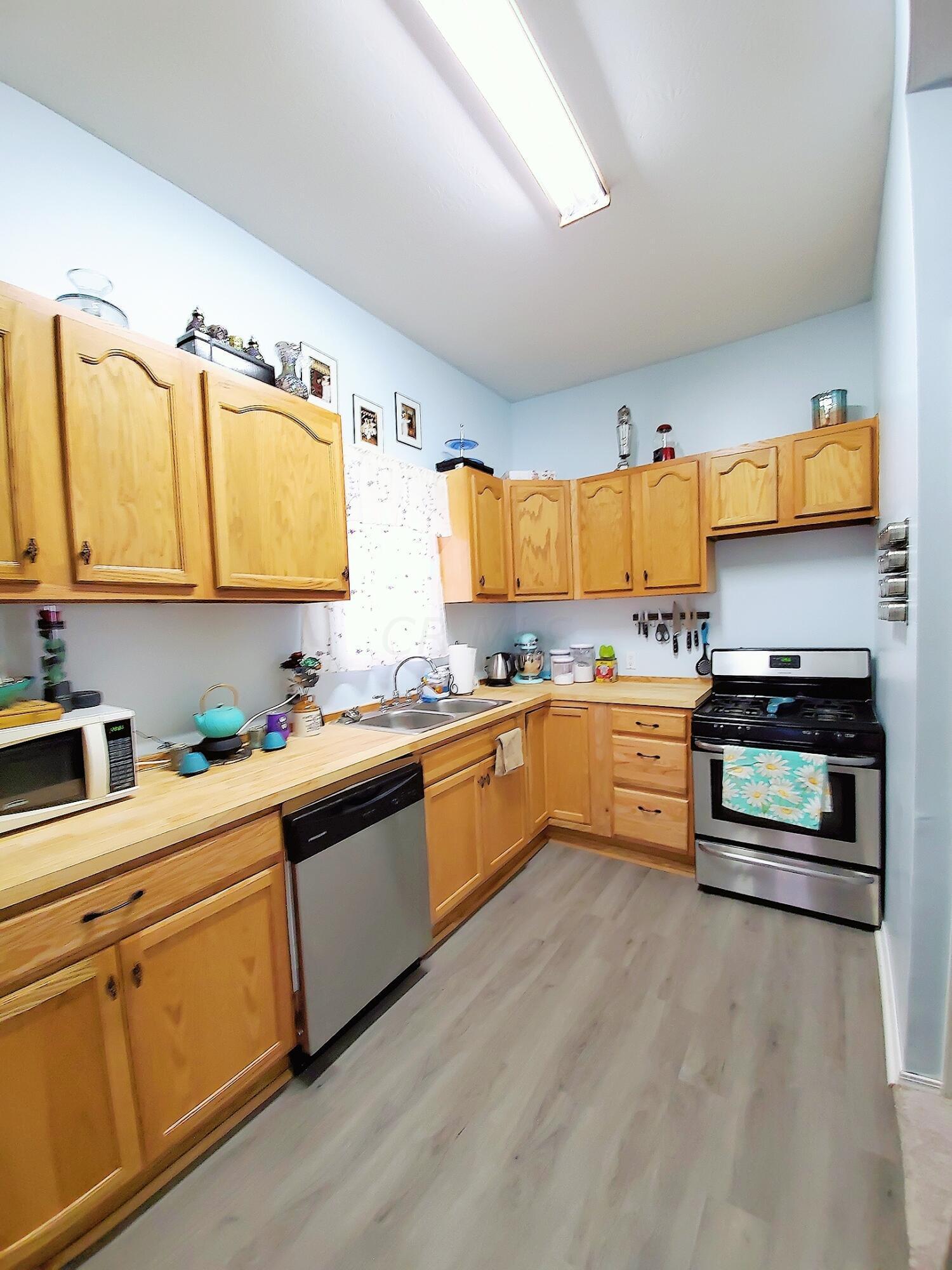 322 Reed Avenue Marion, OH 43302 - Photo 6 of 19 Kitchen