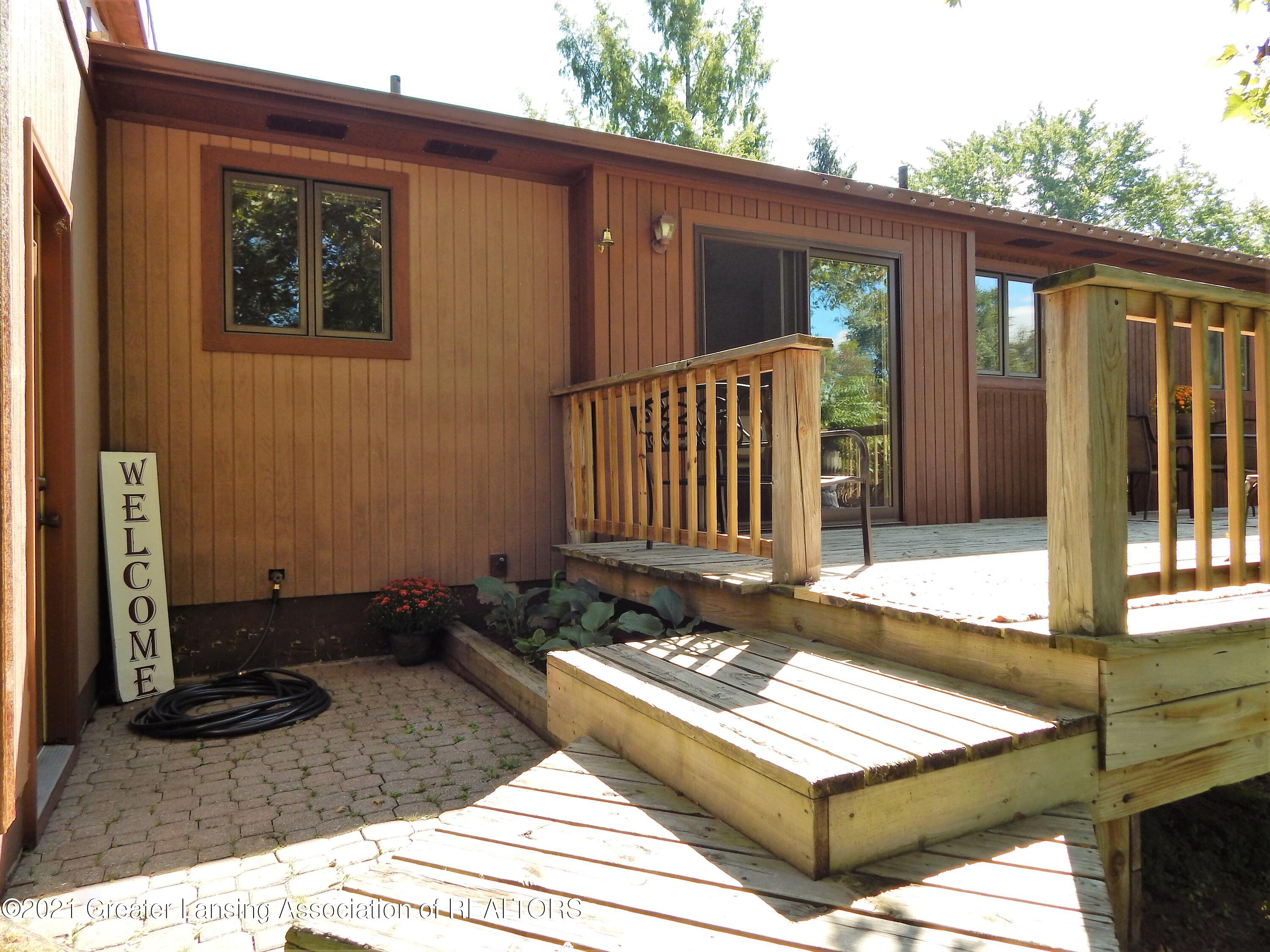 13330 Wood Road Bath, MI 48808 - Photo 35 of 44 DECK