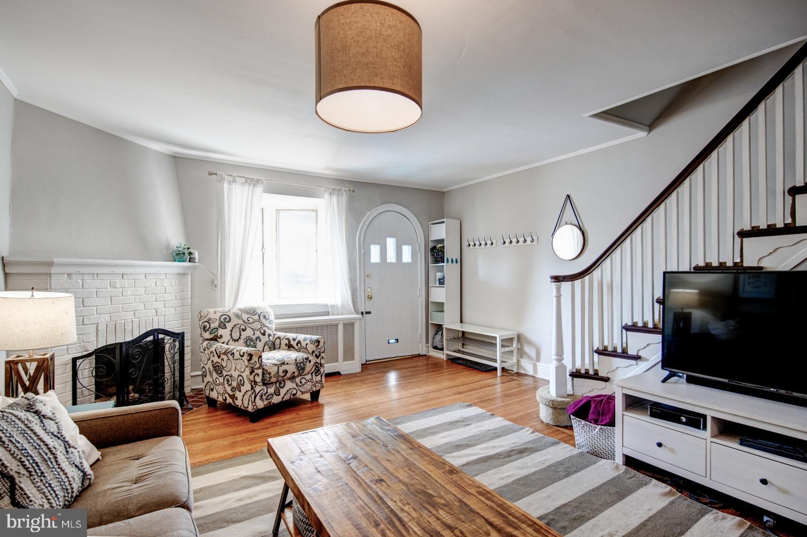 28 Roumfort Road Philadelphia, PA 19119 - Photo 4 of 31 Gallery Image 4