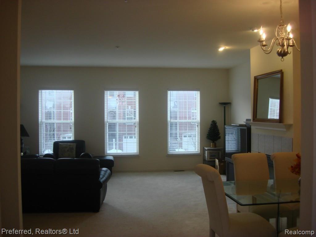 701 Cherry Orchard Road, Unit 133 Canton, MI 48188 - Photo 12 of 20 House March 1 080.jpg