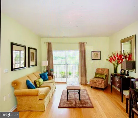 $2,725 | 102 Star Drive, Eastampton, NJ 08060