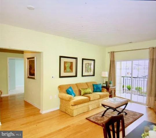 $2,725 | 102 Star Drive, Eastampton, NJ 08060