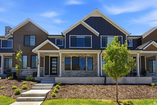 $719,900 | 1418 Chateau Ridge Way, Sandy, UT 84092