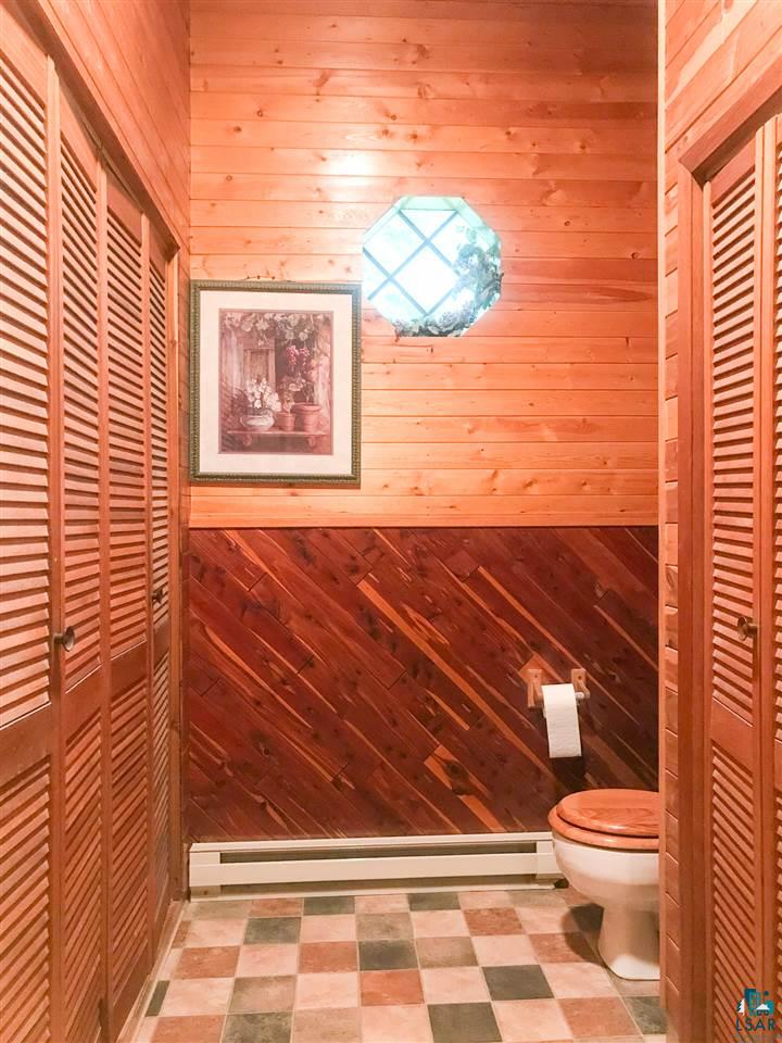 6007 St Louis River Road Duluth, MN 55810 - Photo 16 of 25 Main floor full bath