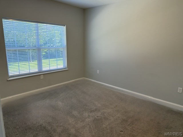 610 Ayer Road, Unit 6 Amherst, NY 14221 - Photo 11 of 23 Primary Bedroom