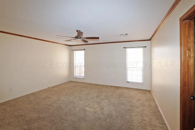 a view of empty room with window