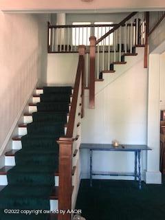 3316 Kingston Road Amarillo, TX 79106 - Photo 3 of 22 stairs to upstairs