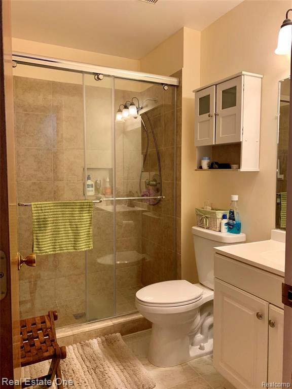 1630 Dancer Drive Rochester Hills, MI 48307 - Photo 10 of 12