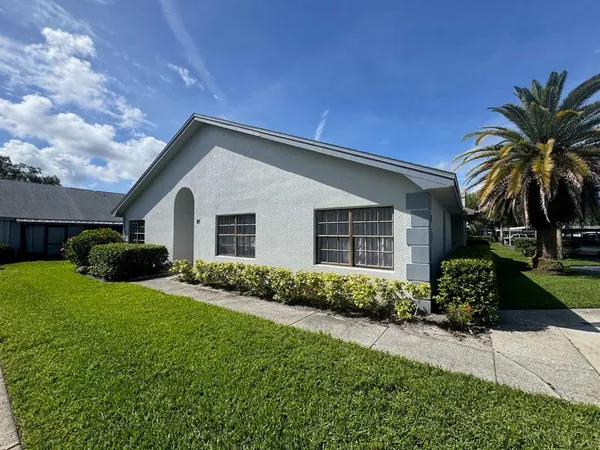 $2,200 | 2749 Countryside Boulevard, Unit 20, Clearwater, FL 33761
