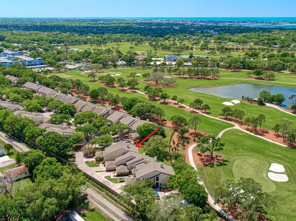 $574,900 | 75 Pelican Place, Belleair, FL 33756