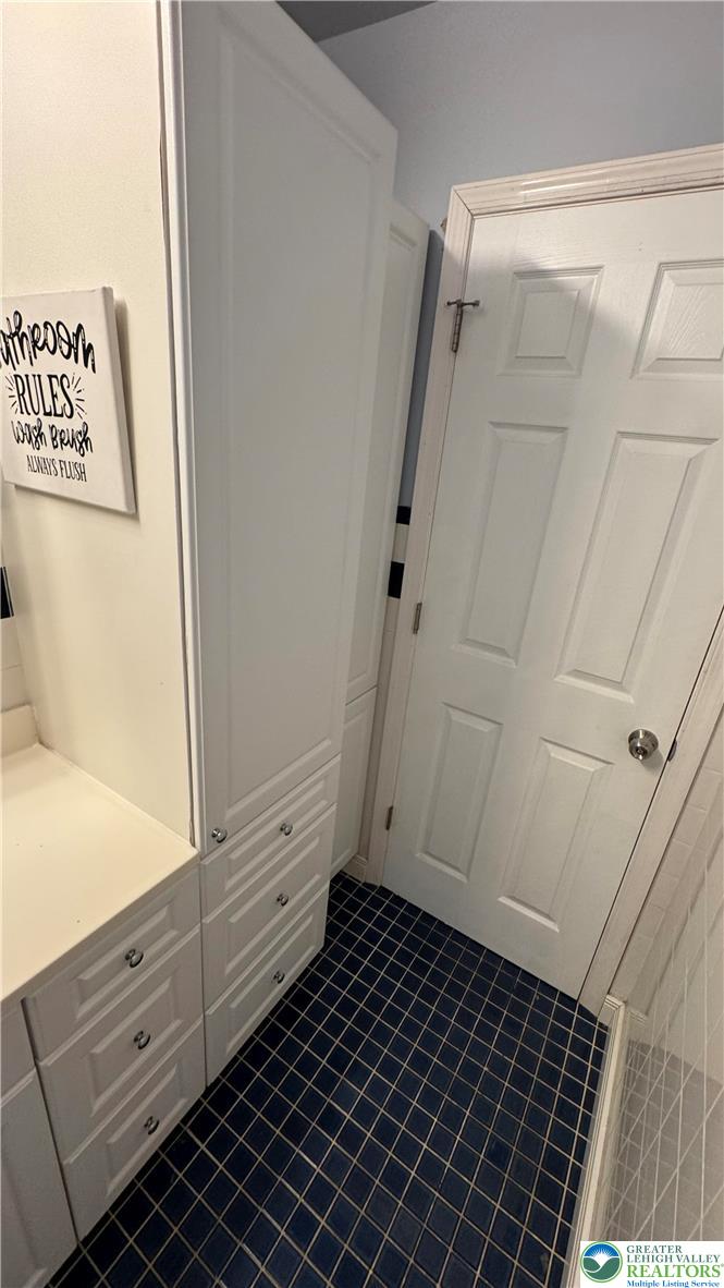 2011 Richmond Road Easton, PA 18040 - Photo 11 of 20 Full Bathroom