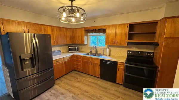 $2,000 | 2011 Richmond Road, Easton, PA 18040