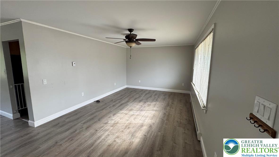2011 Richmond Road Easton, PA 18040 - Photo 7 of 20 Living Room