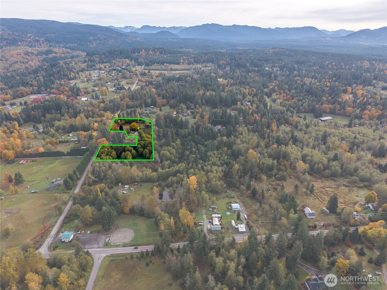 28055 Southeast 208th Street Maple Valley, WA 98038 - Photo 6 of 7