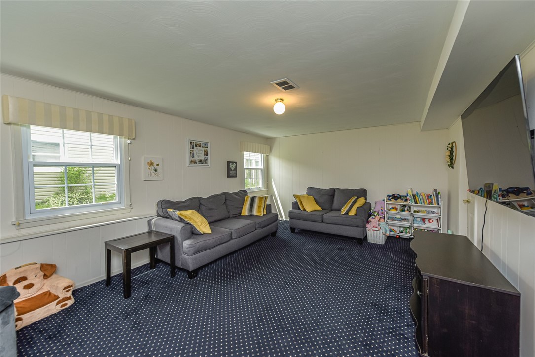 95 Ridgelea Court Greece, NY 14615 - Photo 19 of 35