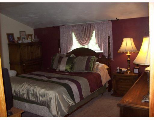 867 Blue Ridge Drive Plum, PA 15239 - Photo 8 of 13 Master Bedroom. LARGE MASTER BEDROOM