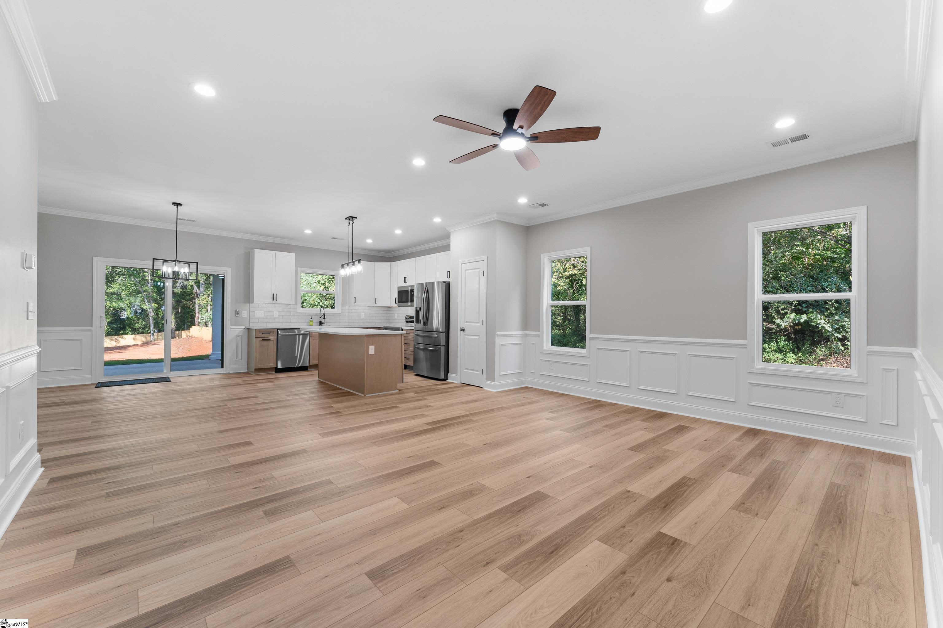 122 Stephenson Street Taylors, SC 29687 - Photo 32 of 37