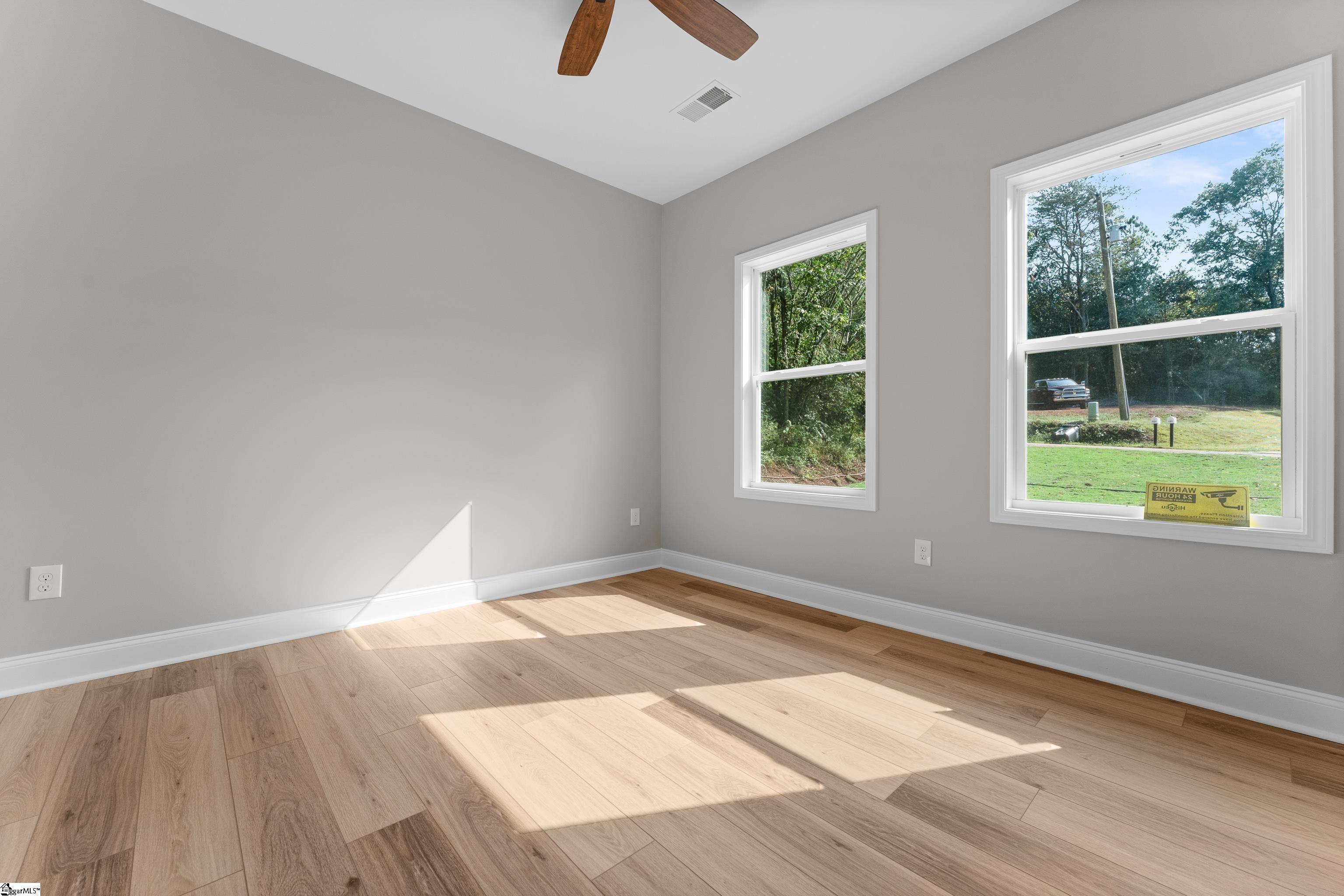 122 Stephenson Street Taylors, SC 29687 - Photo 7 of 37