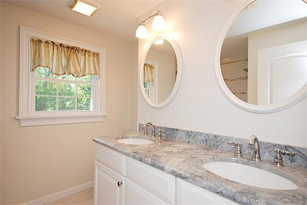 35 Sanderson Road Lexington, MA 02420 - Photo 21 of 30 Gallery Image 21