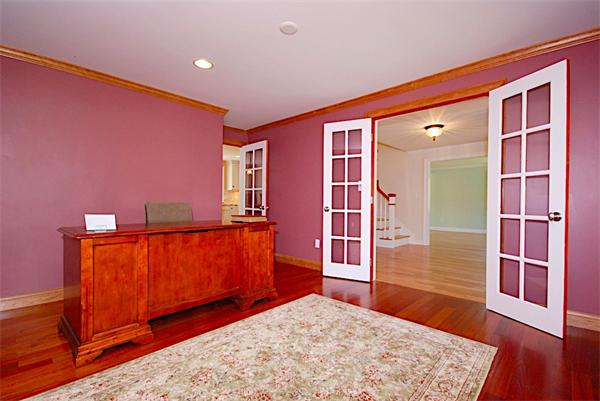 35 Sanderson Road Lexington, MA 02420 - Photo 4 of 30 Gallery Image 4